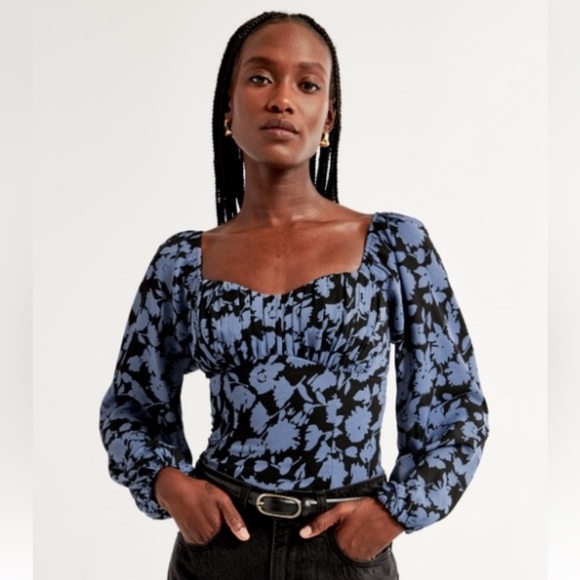 Abercrombie & Fitch Tops - NWT Abercrombie Puff Sleeve Blouse